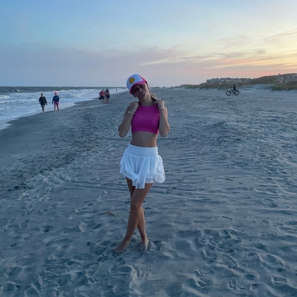 White beachy flowy trendy skirt